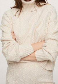 Mango Pullover - off-white