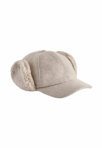 Beige kasket med en blød, tekstureret uldkrop og fuzzy øreklapper. Har en buet skygge og syet detaljer på kronen.