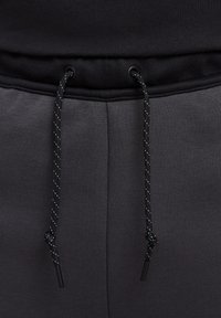 No seleccionado, black anthracite green strike