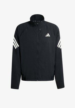 Schwarze Sportjacke mit hohem Kragen, Reißverschluss und weißen Drei-Streifen-Akzenten an den Ärmeln. Leichtes, glattes Material.