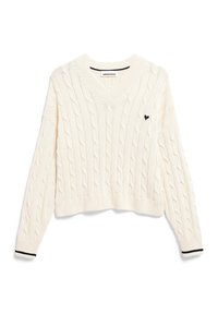 Pull crème en maille torsadée avec col en V, coupe courte, bordure côtelée aux poignets et à l'ourlet, avec un petit cœur noir sur le côté gauche.