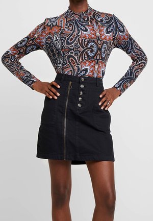 Bluzka z długim rękawem