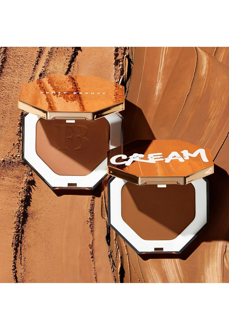 Damen Teint | Fenty Beauty CHEEKS OUT FREESTYLE CREAM BRONZE Bronzer Amber/hellbraun-meliert - JB60813 Damen Teint | Fenty Beauty CHEEKS OUT FREESTYLE CREAM BRONZE Bronzer Amber/hellbraun-meliert - JB60813