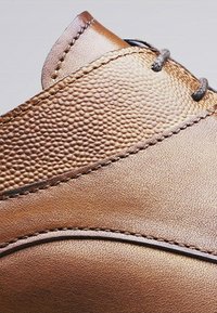 Finsbury DERBY CUIR UMBERTO - Derbies & Richelieus - marron