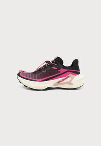 Επιλέχθηκε, black/vanilla ice/pink yarrow