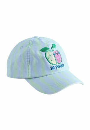 Világoskék és zöld csíkos baseball sapka, elöl egy hímzett mosolygó őszibarackkal és a "SO SWEET" felirattal.