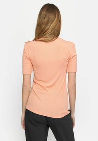 Soft Rebels SRFENJA - Pamata T-krekls -  coral reef