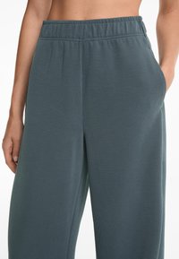 OYSHO STRAIGHT-LEG RIB - Verryttelyhousut - mottled grey