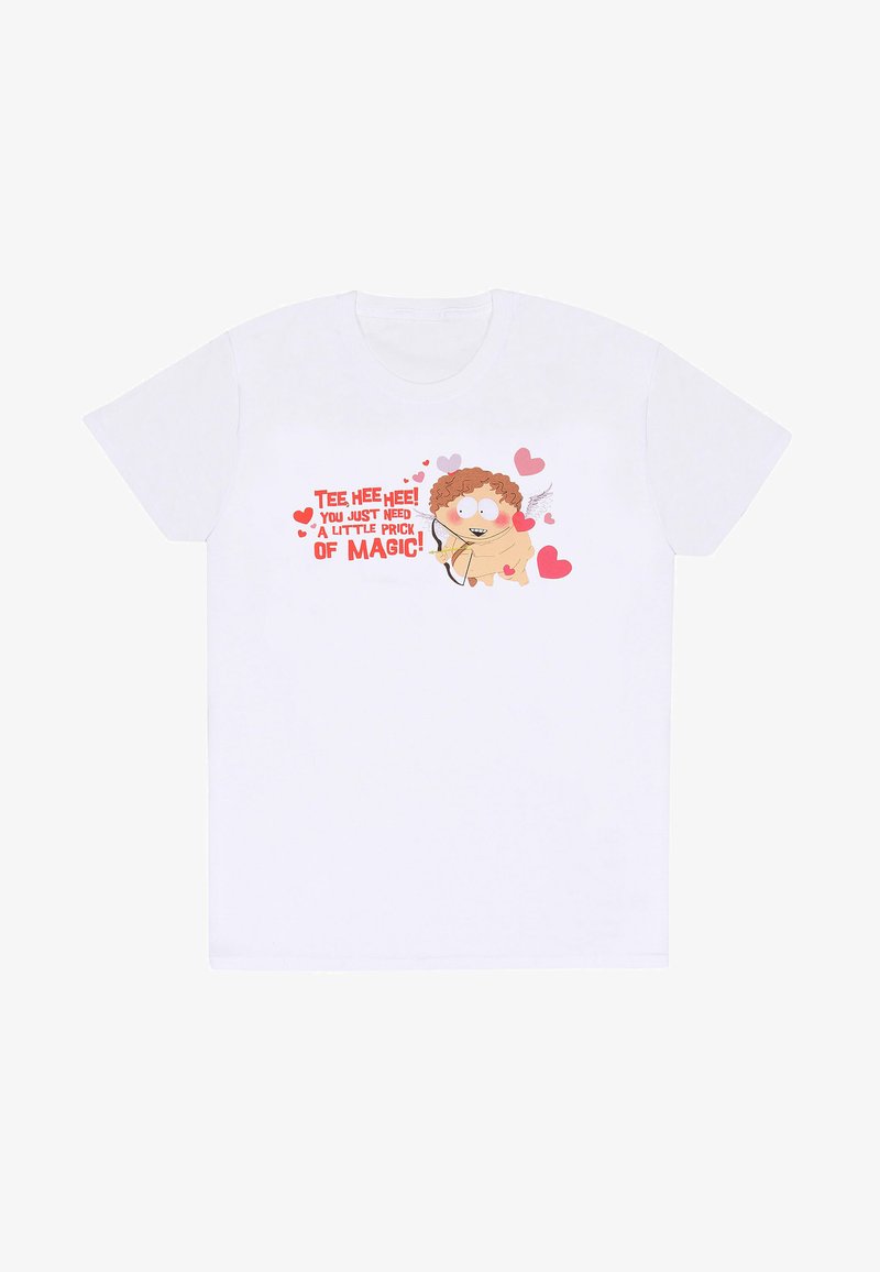 Weißes T-Shirt mit einem Cartoon-Cupid, der einen Bogen hält, umgeben von Herzen und dem Text: "Haha! Du brauchst nur einen kleinen Stich Magie!"