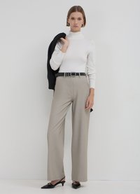 Calliope DOLCEVITA - Strickpullover - bianco