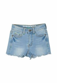 Vaaleansinistä farkkushortsia, joissa on aaltoileva helma, viisi taskua ja valkoinen GEGGAMOJA-vyötärölogo. Kulutettu pinta näkyy.