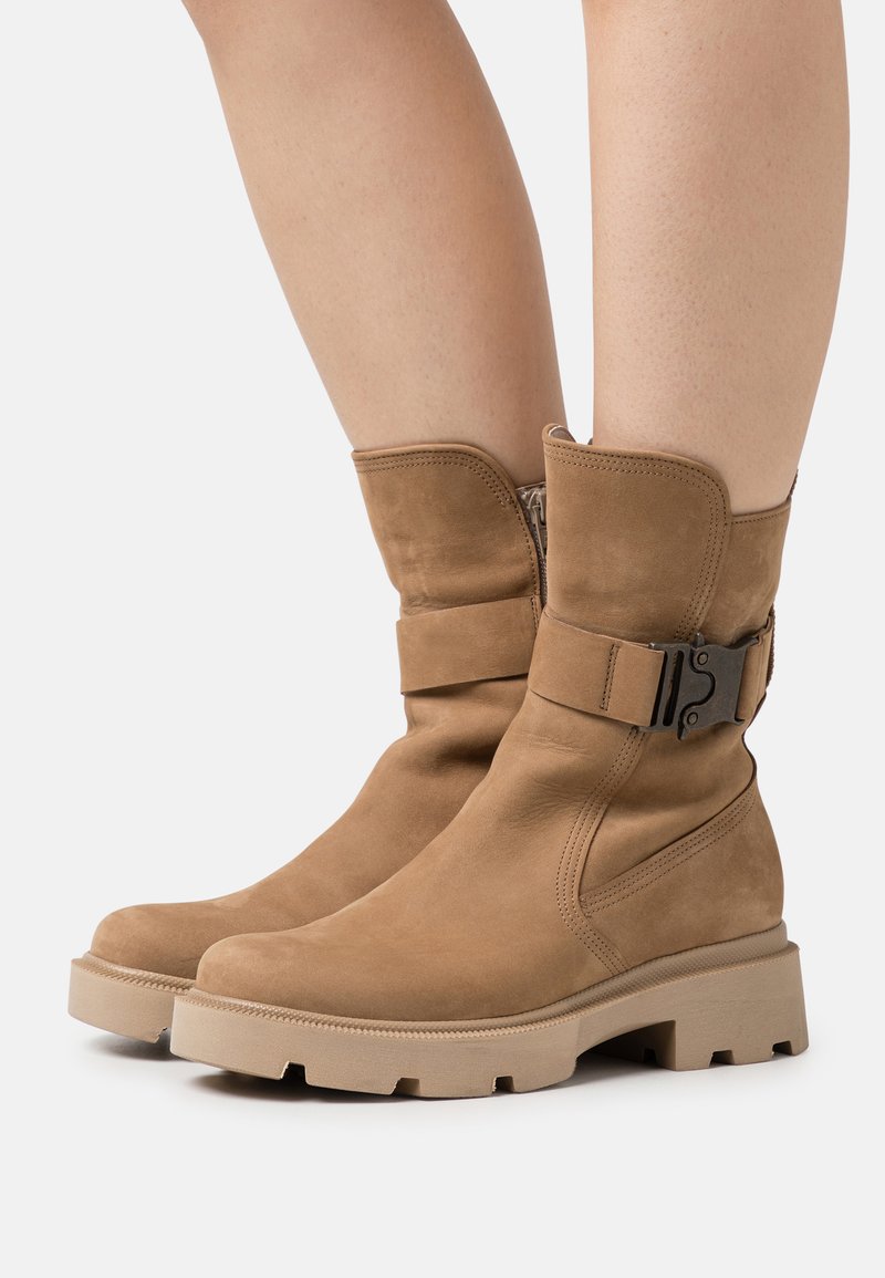UKAP Bottes En Caoutchouc Légères Pour Femmes Bottes De Pluie Mollet Grand Chaussures De Jardin Bottines Imperméables Confort Mi-Mollet Vert 8