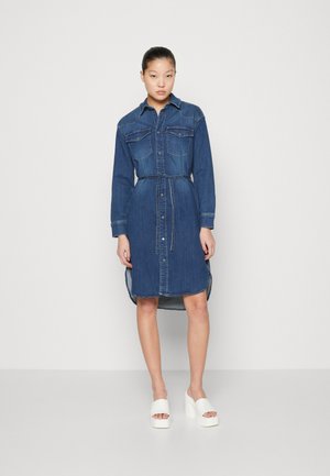 ONLY ONLMARIE LONG SHIRT BELT - Vestito di jeans - medium blue denim