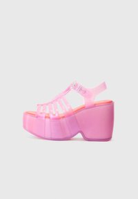 Unselected, pearly pink