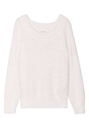 Witte gebreide trui met een brede, ronde halslijn, lange mouwen en een zachte, pluizige textuur. Eenvoudig ontwerp zonder patronen of versieringen.