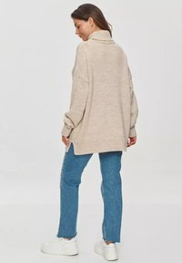 Makadamia - Sweter