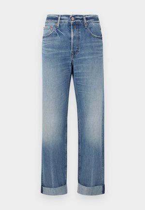 Falmet lyseblå denimjeans med lige ben, oprullede stropper og fem-lomme design. Har en knap- og lynlåslukning.