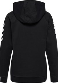 Svart huvtröja med vita diagonala ränder på ärmarna, gjord av mjukt tyg. Har en avslappnad passform och ribbad muddar och fåll.