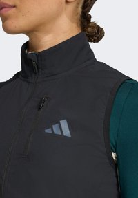 adidas Performance ESSENTIALS WINDPROOF - Waistcoat - black