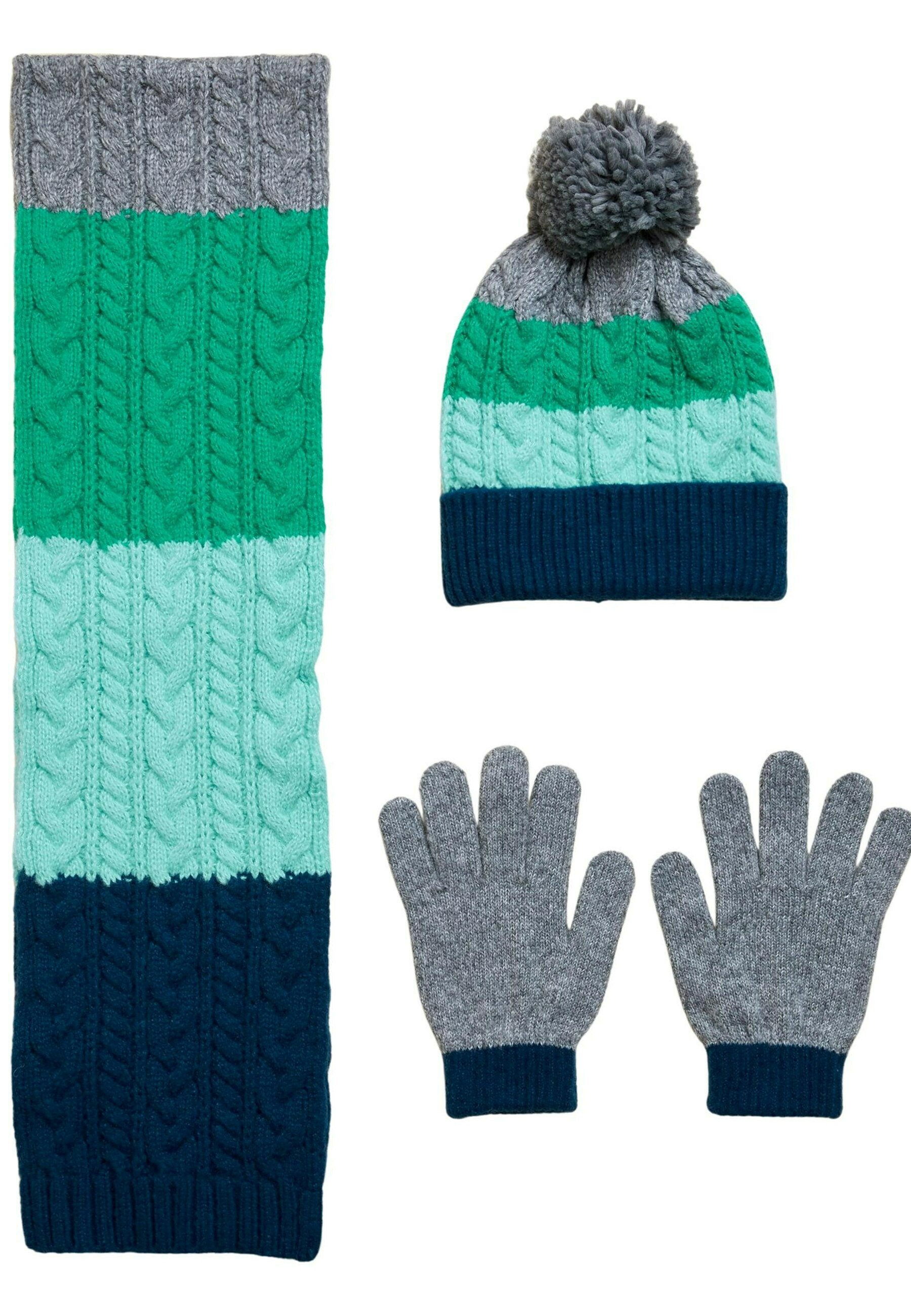 marks and spencer scarf and gloves
