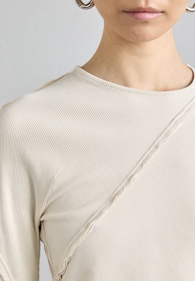 Ioannes BIAS LONG SLEEVE - Ilgarankovis viršutinės dalies drabužis - shell