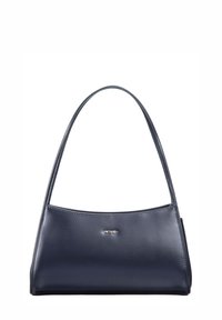 Sac à main en cuir bleu marine avec une texture lisse, un design épuré et une bandoulière incurvée. Présente un accent de logo métallique sur le devant.