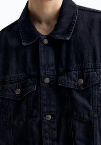 PULL&BEAR Giacca di jeans - black