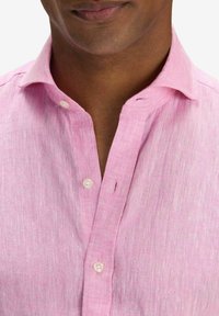 John Henric ADONIS SOLID SMART - Vapaa-ajan kauluspaita - pink