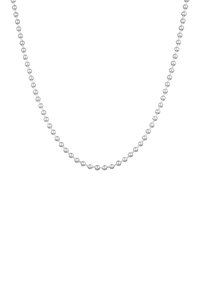 Silverhalsband av pärlor med jämnt fördelade sfäriska pärlor, slät yta och en fin kedjedesign, hängande i en böjd form.