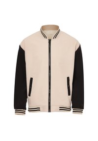 Giubbotto bomber con corpo beige, maniche nere, chiusura con zip e collo e orlo a costine a righe. Include due tasche frontali.