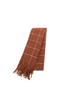 Sciarpa di lana marrone con motivo a scacchi bianchi e estremità frangiate, piegata su uno sfondo bianco.