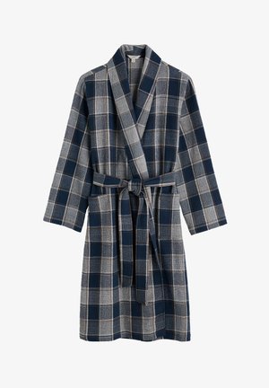 Bata de baño a cuadros en azul marino, gris y blanco, con cinturón de lazo, mangas largas y una textura suave con un patrón a cuadros.