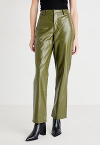 ONLY - ONLKARA SNAKE PANT - Pantaloni - winter moss Immagine in miniatura 1
