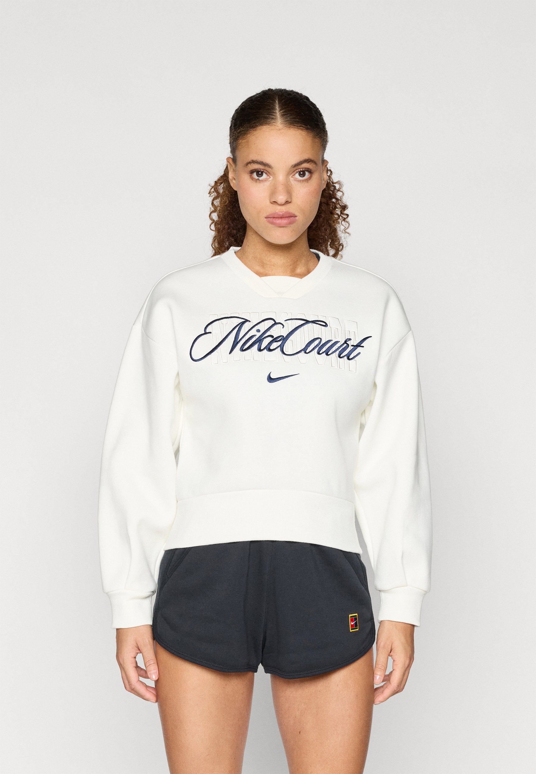 nikecourt sweatshirt