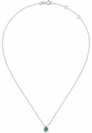 Silberne Kettenhalskette mit einem ovalen grünen Edelsteinanhänger, umgeben von klaren Akzenten, die ein zartes und minimalistisches Design hervorheben.