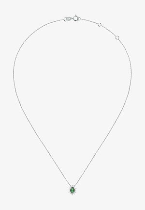 Silberne Kettenhalskette mit einem ovalen grünen Edelsteinanhänger, umgeben von klaren Akzenten, die ein zartes und minimalistisches Design hervorheben.