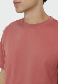 Only & Sons ONSFRED TEE - T-shirt basic - dusty cedar