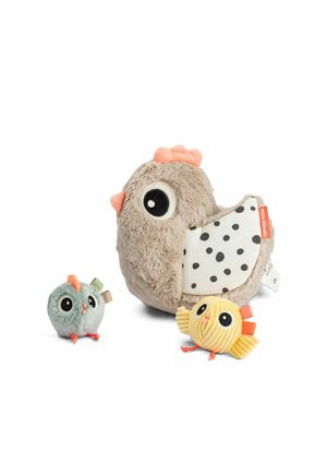 Plüss játék szett, amely egy nagy barna madarat ábrázol texturált testtel, pöttyös szárnyakkal, valamint két kisebb, kerek formájú, színes madárral, díszítésekkel.