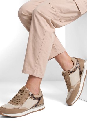 Tamaris, SNEAKER - Zapatillas - camel comb