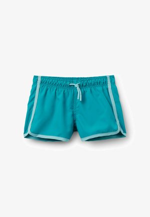 Tyrkisblå badeshorts med lyseblå kant og elastisk talje med snøre, vist fladt på en hvid baggrund.