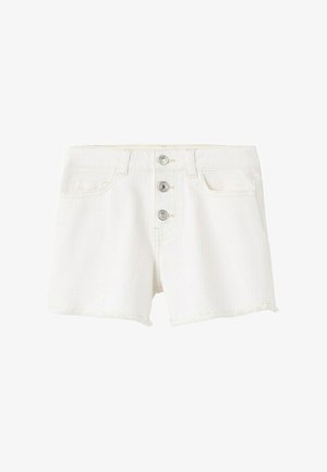 Short en jean blanc avec trois boutons métalliques sur le devant, deux poches avant, passants de ceinture et ourlet brut.