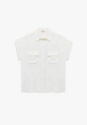 Biała koszula z krótkim rękawem z guzikami, z dwiema kieszeniami z przodu, miękką teksturą i klasycznym kołnierzykiem. Ząbkowane wykończenie dołu.