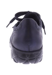 Schwarzer Lederschuh mit strukturiertem Rückenteil, runder Zehenpartie und Gummisohle mit einem blumenartigen Muster. Die Schnürsenkel sind oben gebunden.