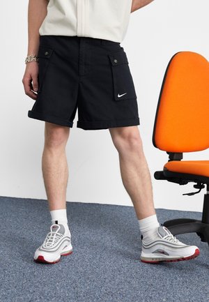 Shorts - black