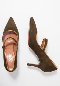 Oxitaly Classic heels - khaki