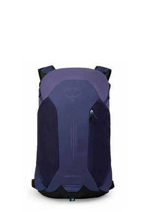 Sac à dos Osprey Hikelite LT 22 bleu foncé et violet avec poche avant zippée et bretelles rembourrées.