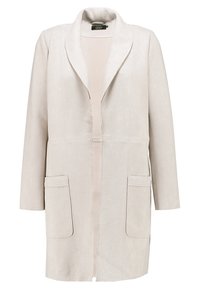 Cappotto lungo beige chiaro con apertura frontale, ampi rever e due grandi tasche anteriori, realizzato in tessuto texturizzato.