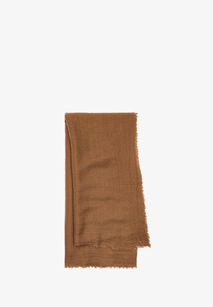 Brązowy prostokątny szalik wykonany z miękkiego materiału, z postrzępionymi krawędziami. Tekstura wydaje się lekka i lekko puszysta.