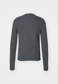 Maglione grigio a maniche lunghe con motivo a nido d'ape testurizzato, scollo rotondo, polsini a coste e orlo dritto.