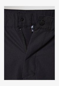 Sélectionné, deep black